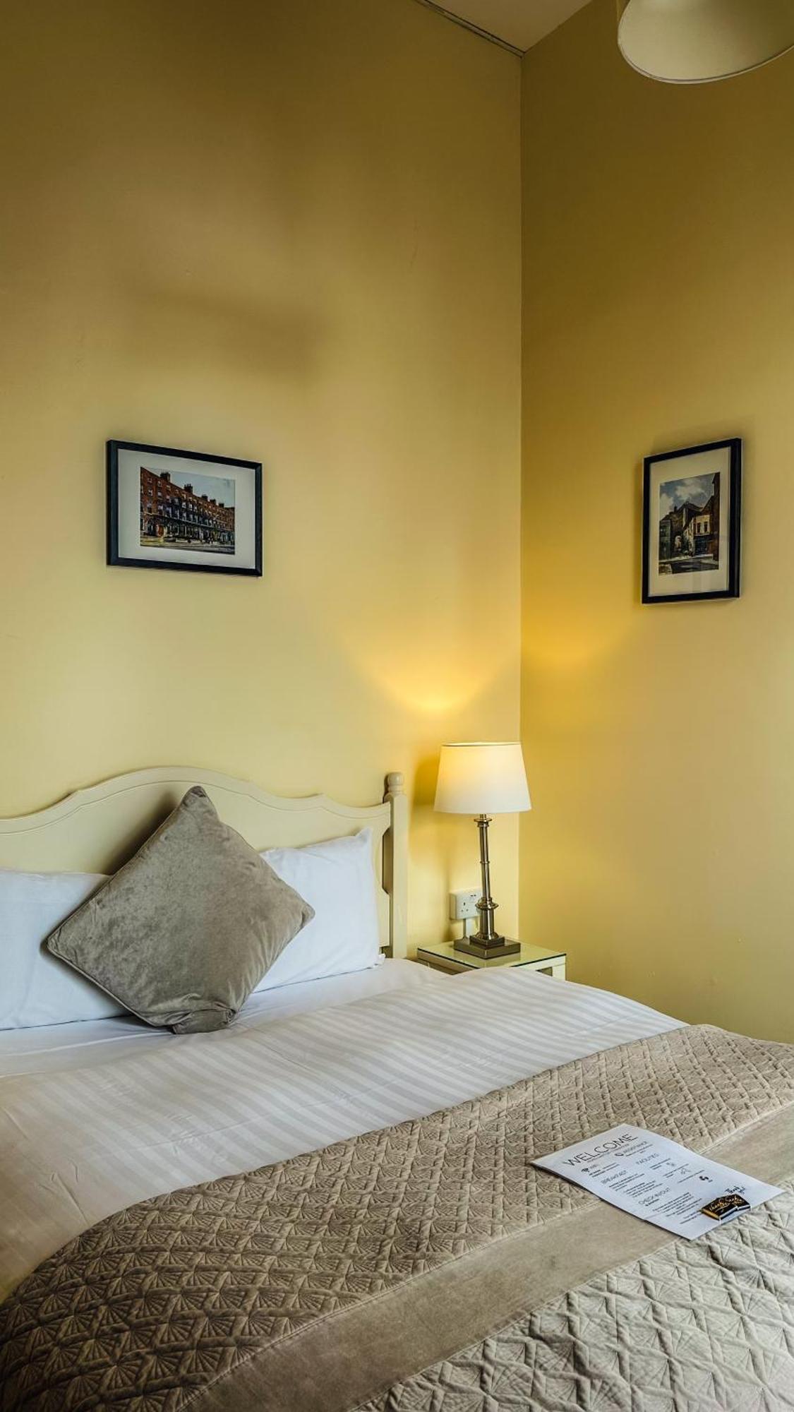 Baggot Court Townhouse Hotel Dublin Bilik gambar